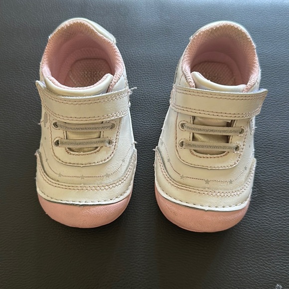 Stride Rite Baby-Girl's Soft Motion Adalyn First Walker Shoe - Picture 1 of 3
